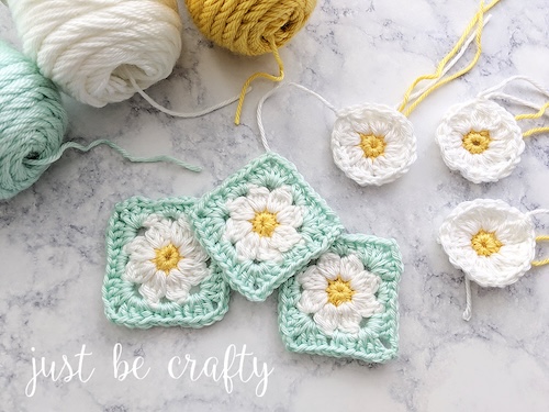 Mini Daisy Squares